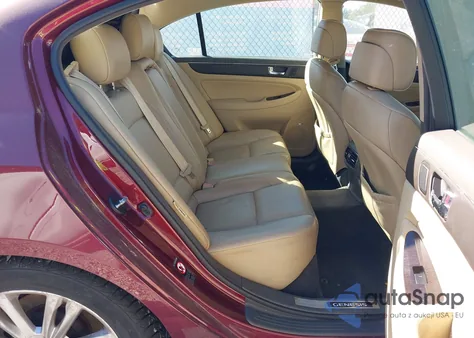 2009 Hyundai Genesis 4.6 z USA, uszkodzony, nr VIN KMHGC46F79U032633